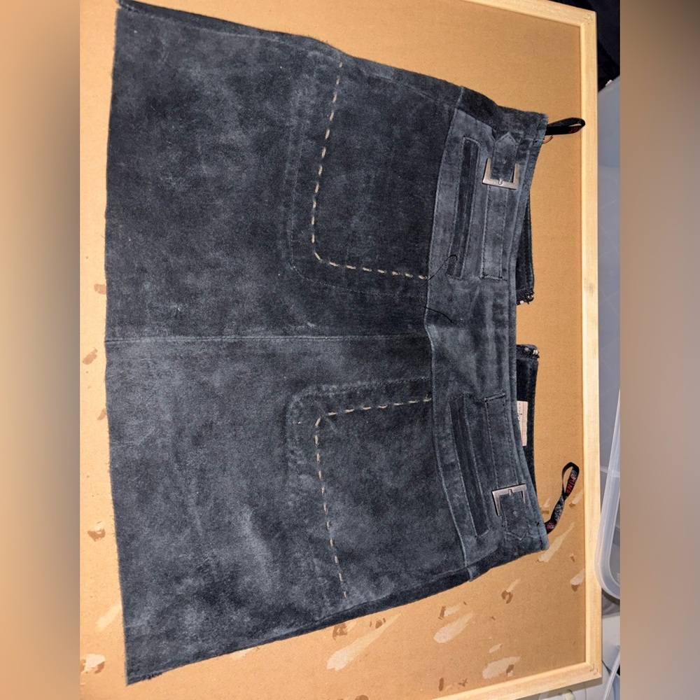 Elegant Gray Suede/leather Mini Skirt
